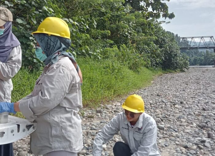 KEGIATAN SAMPLING OLEH UPTD LABORATORIUM LINGKUNGAN DINAS LINGKUNGAN HIDUP PROV. SULBAR