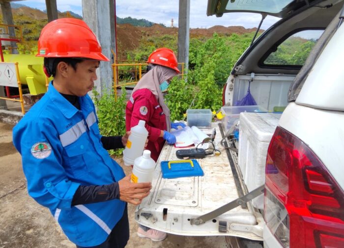 KEGIATAN SAMPLING AIR LIMBAH PT.REKIND DAYA MAMUJU OLEH UPTD LABORATORIUM LINGKUNGAN DINAS LINGKUNGAN HIDUP PROV. SULBAR