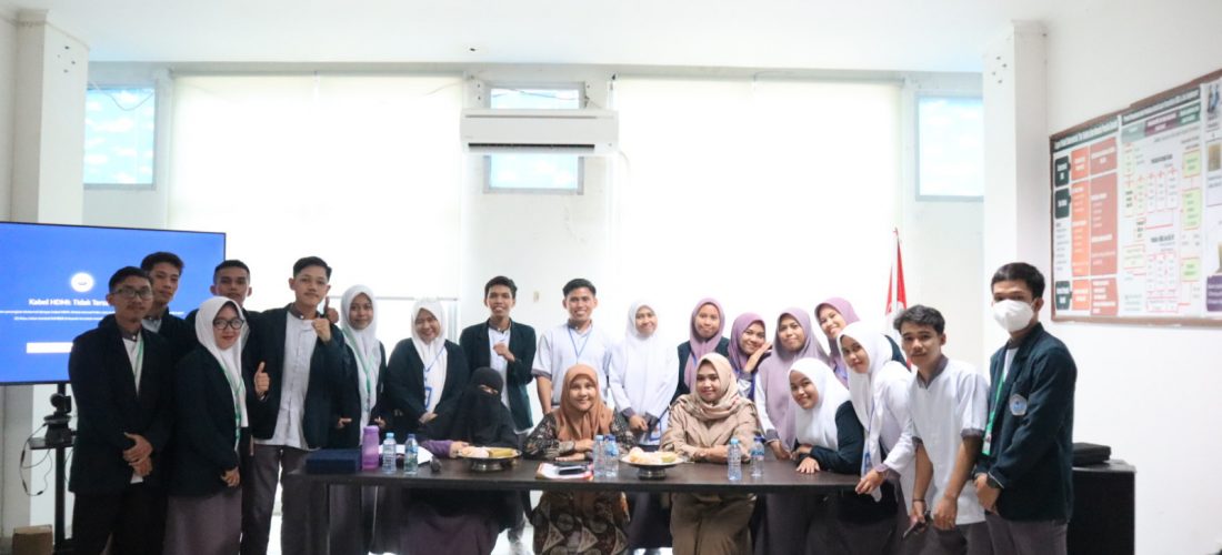 Penandatanganan MOU antara DLH Prov. Sulbar dan STIKES Bina Bangsa Majene sekaligus pelepasan mahasiswanya yang telah menyelesaikan PKL di Dinas Lingkungan Hidup Provinsi Sulawesi Barat.
